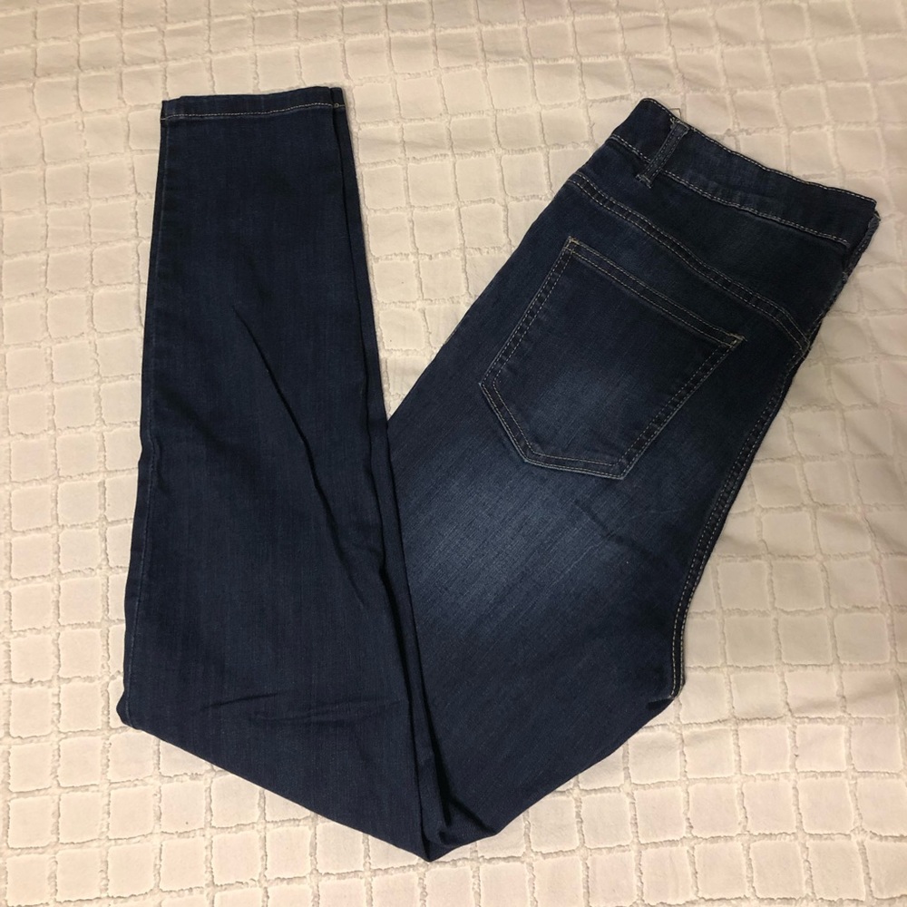 Size 14 high waisted jeans!